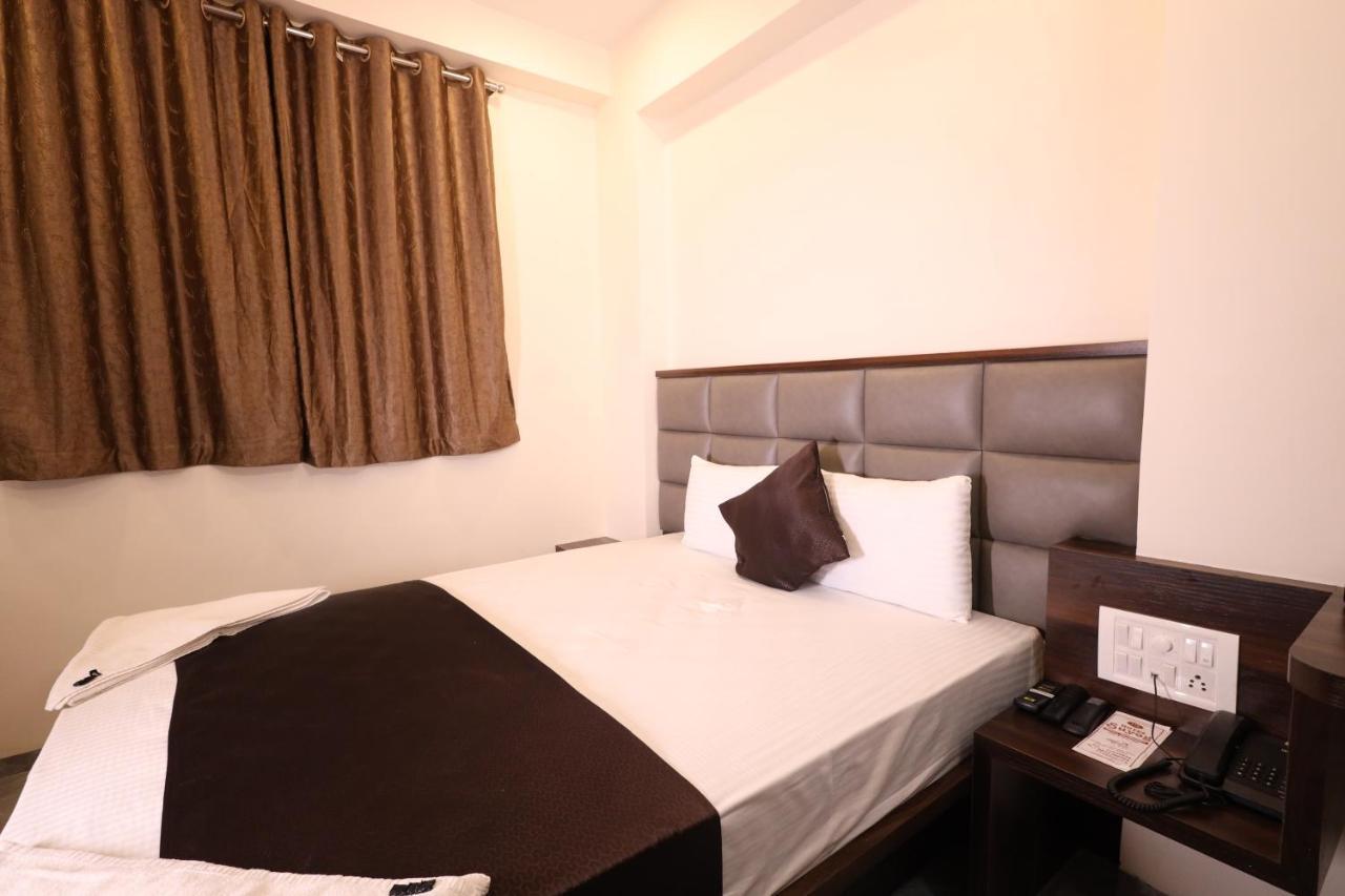 فندق R K Residency Mahape نافي مومباي المظهر الخارجي الصورة