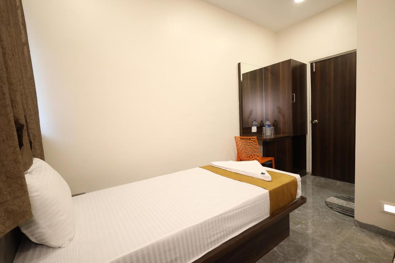 فندق R K Residency Mahape نافي مومباي المظهر الخارجي الصورة