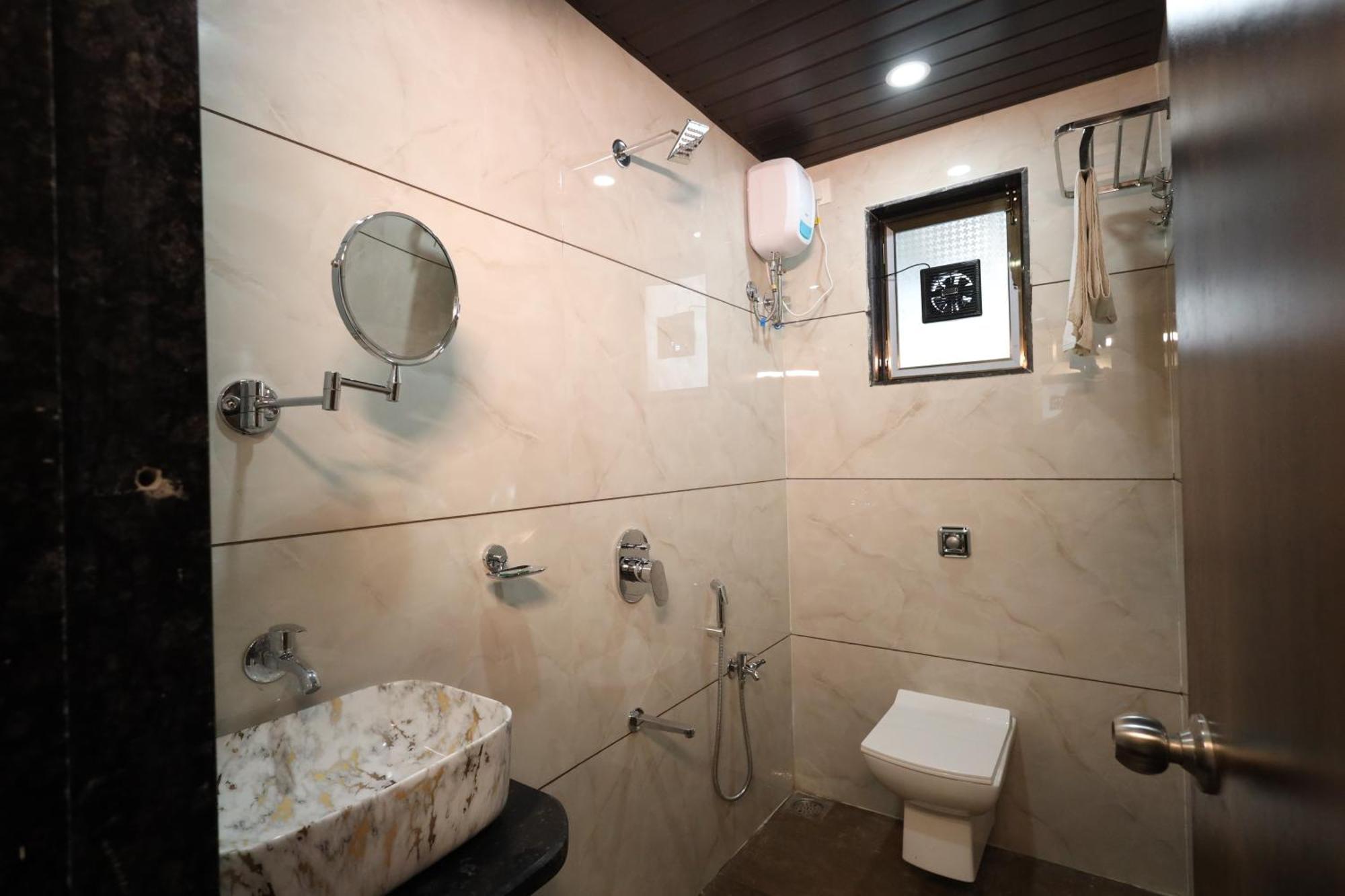فندق R K Residency Mahape نافي مومباي المظهر الخارجي الصورة